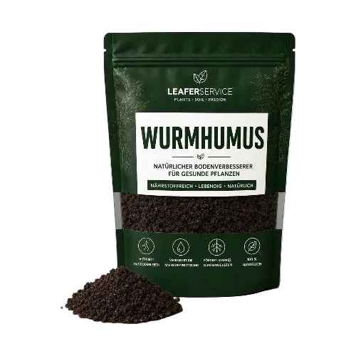 Wurmhumus von LEAFerservice, organischer Nährstoff- und Humuskomponente, zeigt reichhaltigen, dunklen Wurmhumus für Garten- und Pflanzenböden.